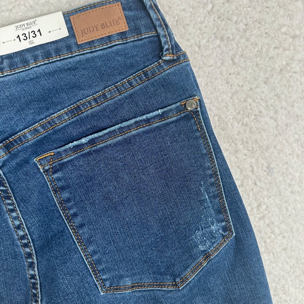 Judy Blue Sz 13/31 High Waist Flare Jeans Medium Wash Sorbtek Moisture Wicking - Picture 4 of 14